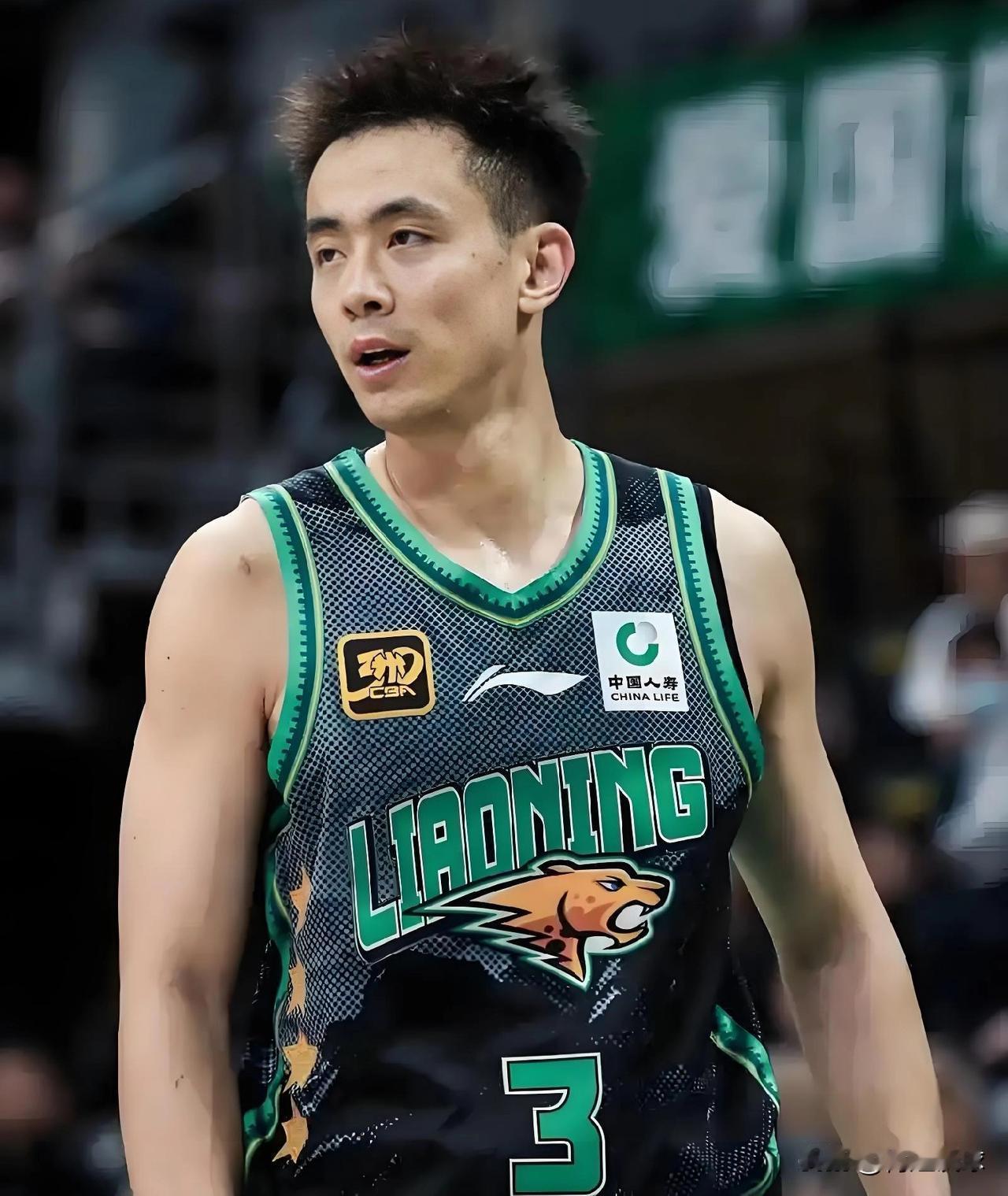 CBA常规赛第15轮最佳阵容一览：本次CBA评选，评选出最佳阵容是三后卫+两