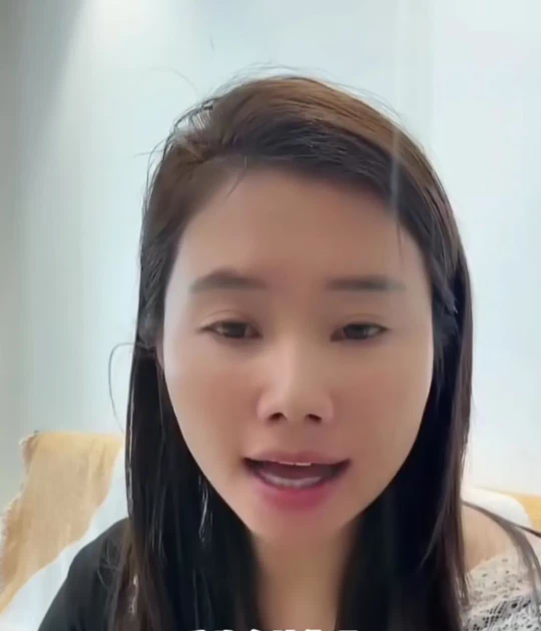 为什么现在的网友越来越讨厌杨妞花呢？说白了，就是她在直播间回应网友们的问