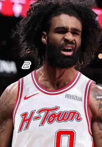 火箭记者在个人社媒上谈到了火箭近期的交易流言话题。晒出了一张公牛球员科比-怀特