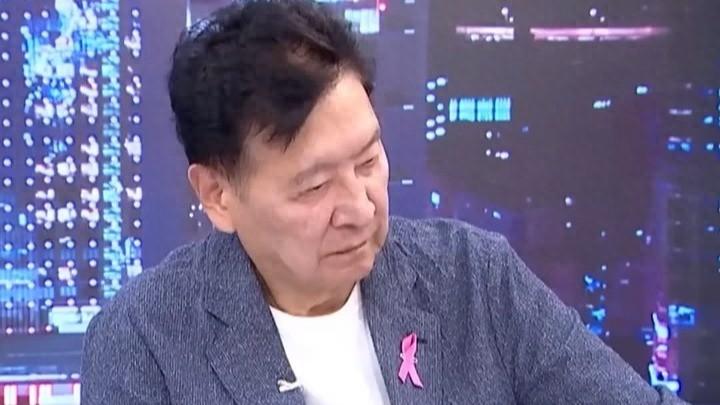 郑丽文当选，赵少康成小丑，蒋万安秒变脸，馆长忍无可忍发出警告郑丽文拿下国民党