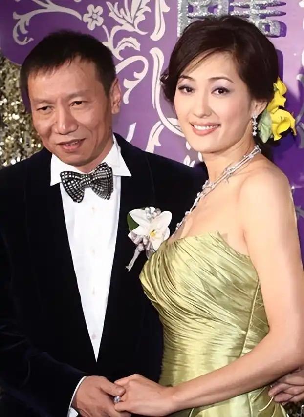 心理学家说：“一个女人，如果谈过10次恋爱，就会发现一个真相，真正优秀的男人，根
