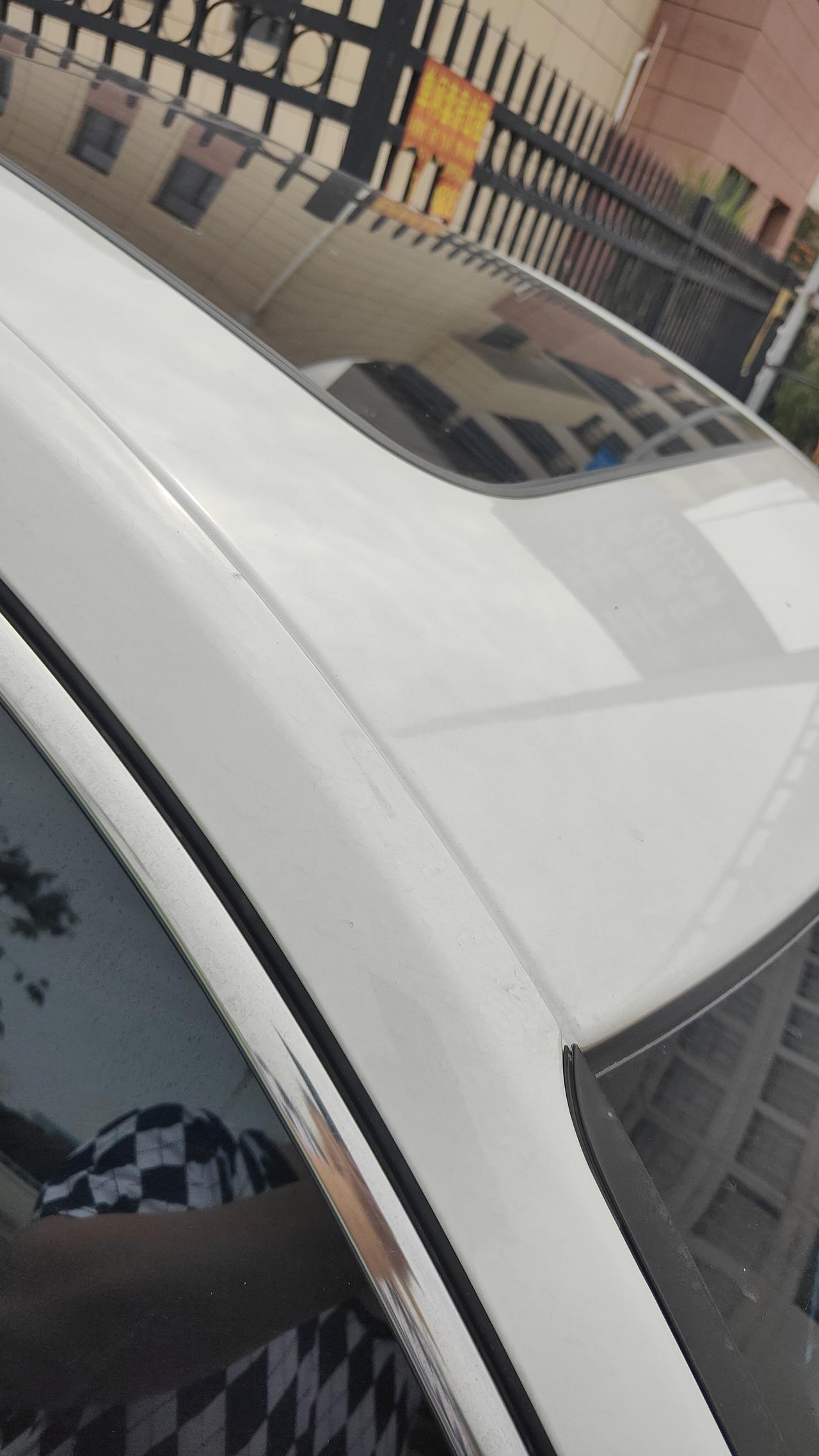 这完全颠覆我的认知这还是日系车吗？本田思域车顶竟然用了德国技术激光焊接车顶