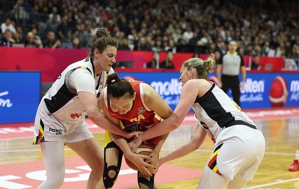 因祸得福中国女篮输球升第二，出线形势大好，宫鲁鸣或做出新决定3月12日，女