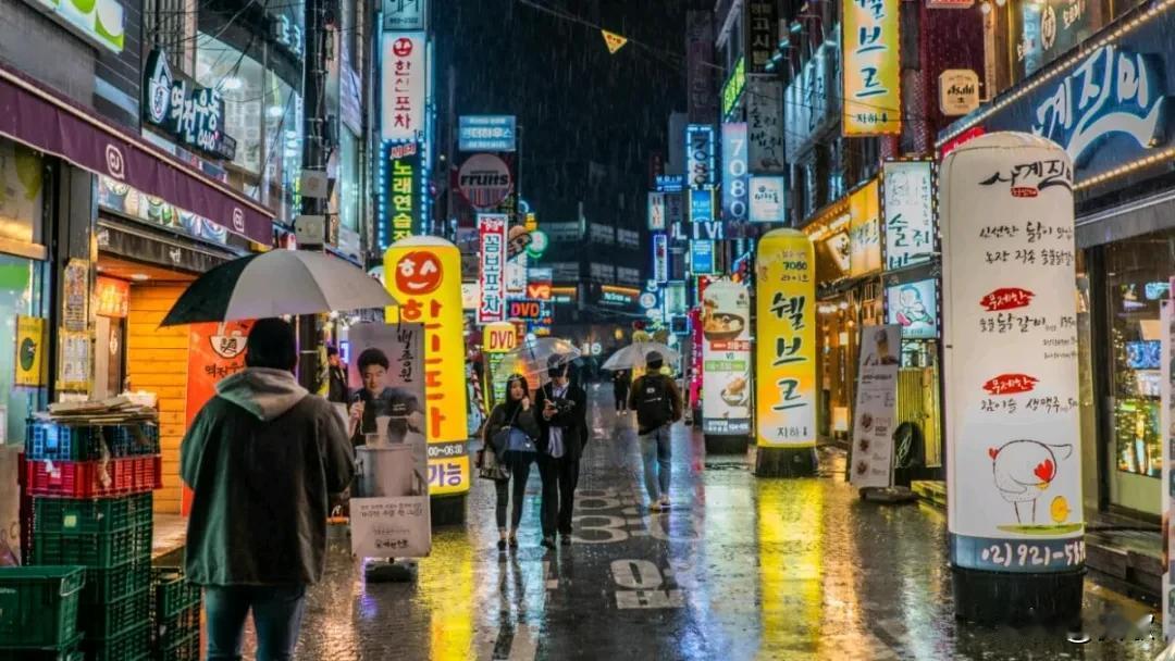 印度难民韩国街头欲“强奸”韩国男性判实刑据韩媒报道，韩国一名20多岁的男子B