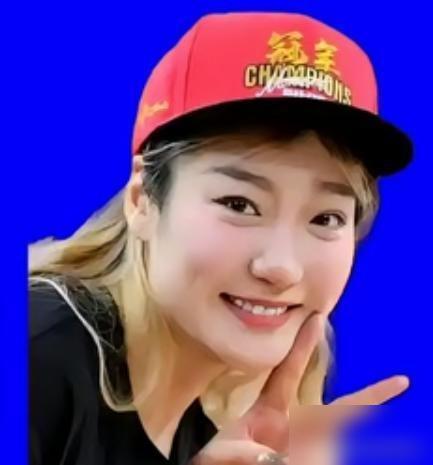 中国女篮王牌，被自己的联赛淘汰了。国家队主力李梦，新赛季WCBA名单查无此人。