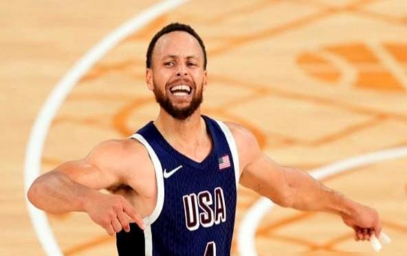 38岁的库里只是膝盖发炎，勇士却宁愿战绩崩盘，也死死按住他不让上场。1月底