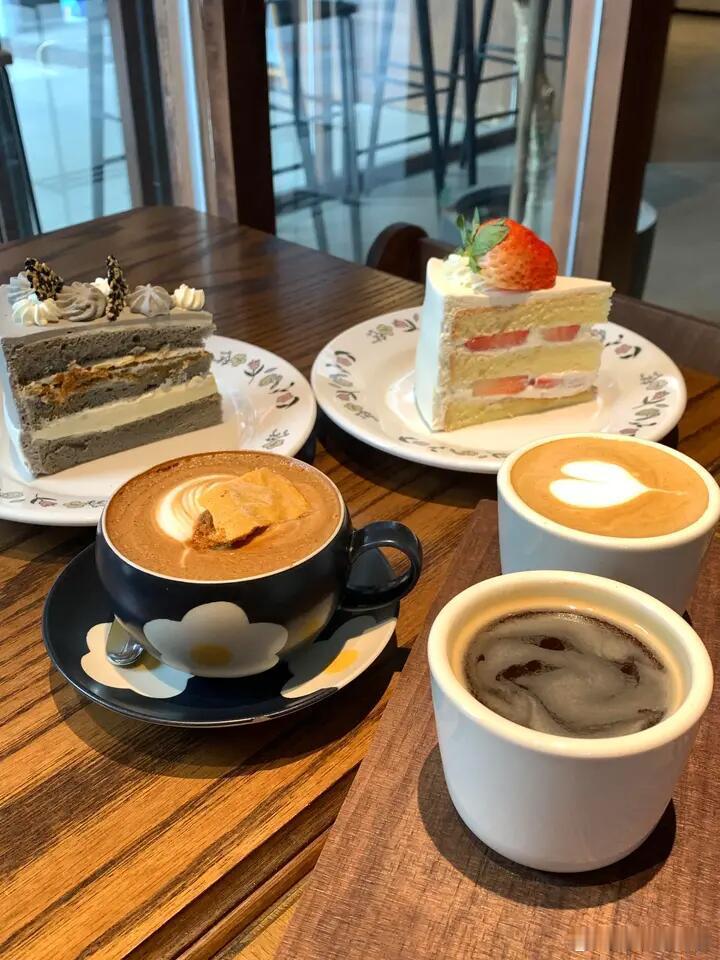 品味下午茶，我沉浸在甜蜜与宁静的时光🍵