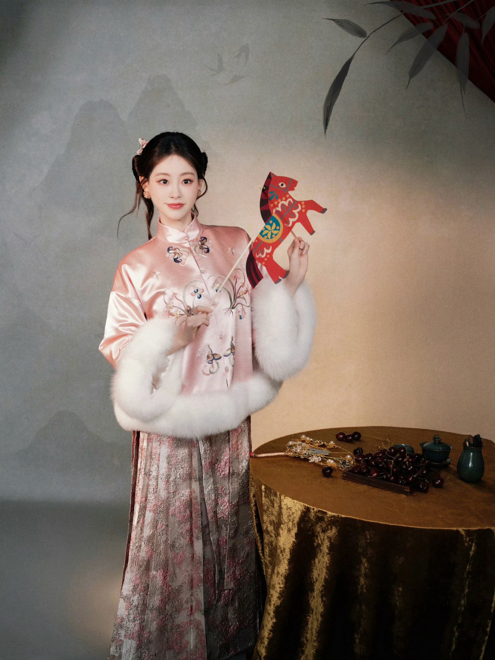 祝绪丹zxd祝绪丹遮天⚘️祝绪丹姬紫月玫瑰之所以是玫瑰，是风与光的眷顾，更是视