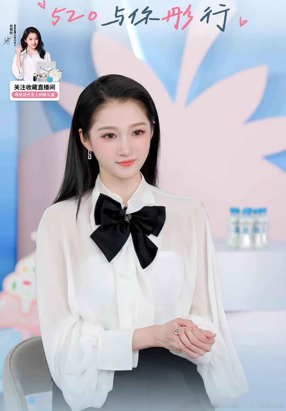 一眼望去大长腿，彤姐夯爆了