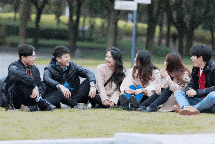 近年来，消费行业不断传出令人惊愕的消息，特别是年轻一代的变化，让不少人难以相信。