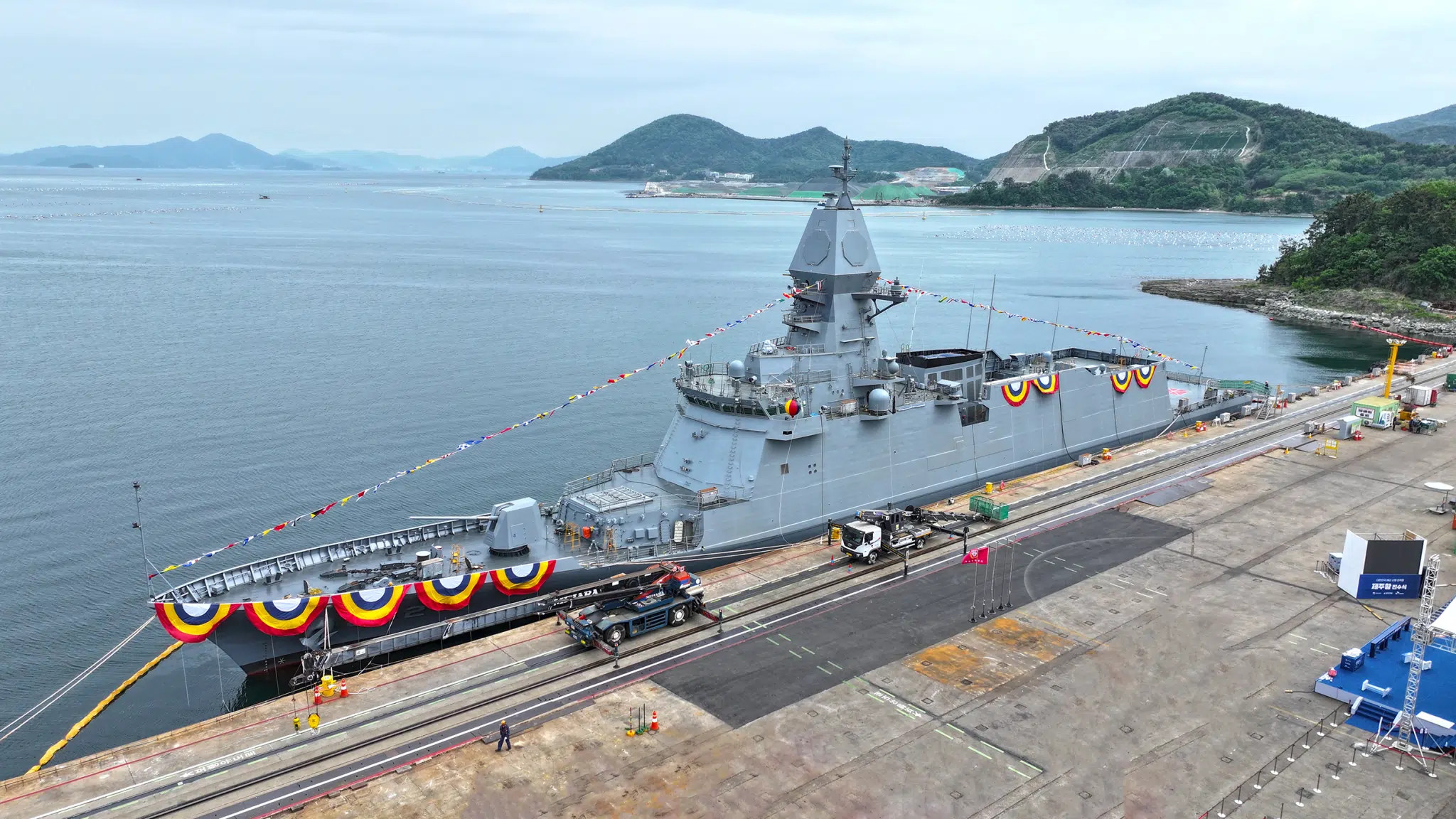 韩国海军FFX-III型护卫舰4号舰“济州”号下水2026年4月29日，《海军新