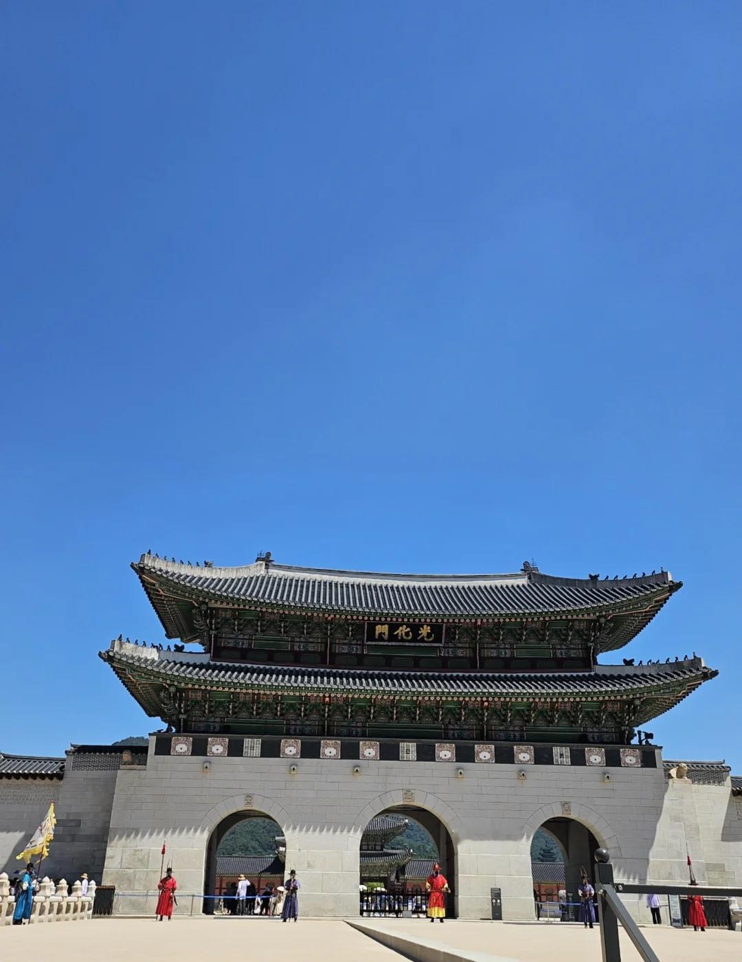 小红书这个3D图片特效太好玩啦裸眼3D图片左右摇晃手机，🫯你就能发现不一