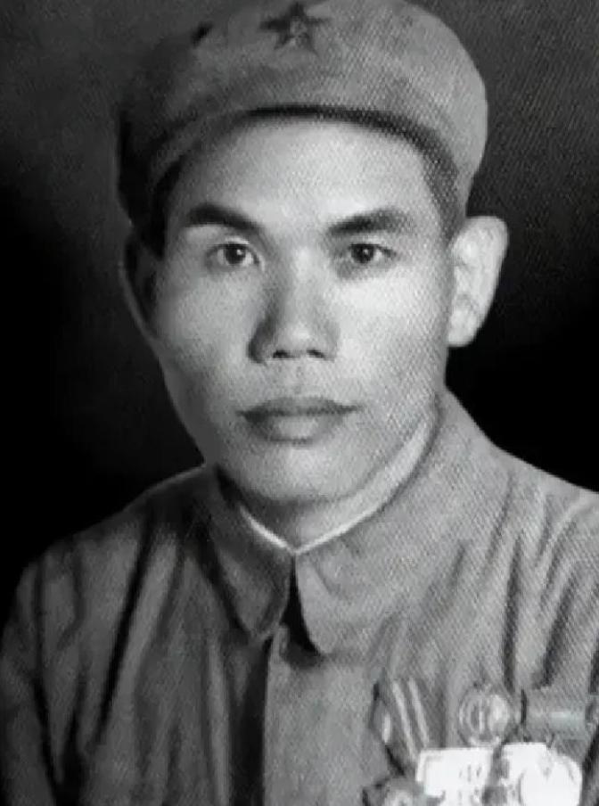 1955年，四野资深旅长王化一，得知授少校军衔，转身对组织干事，苦笑道：“太丢脸