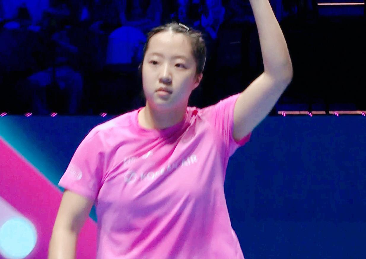 我去！世界杯大赛，镜头为何总盯着王曼昱？马琳指导王曼昱被全球直播了，声音收录