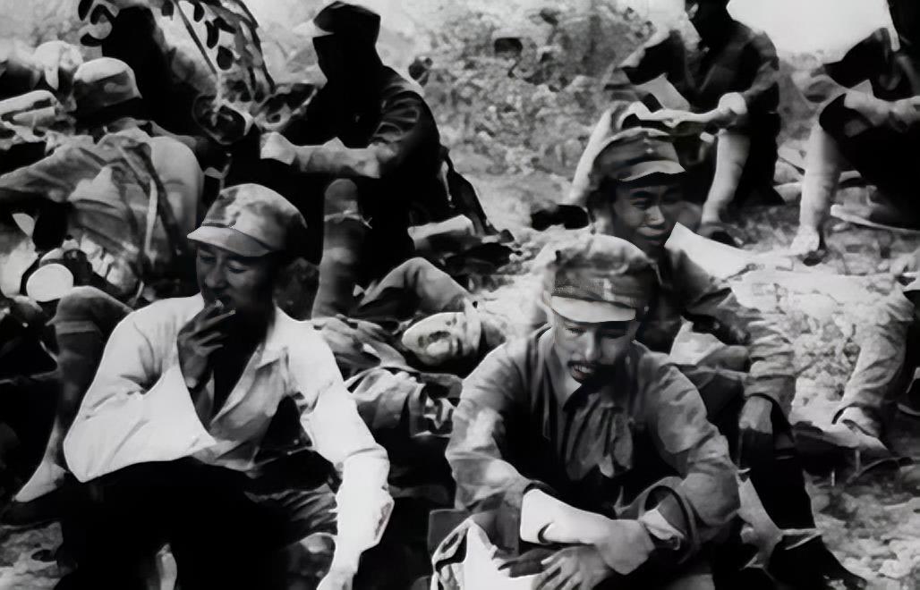 1939年386旅副旅长许世友和政委王新亭打架，旅长陈赓上报师长刘伯承，刘帅直接