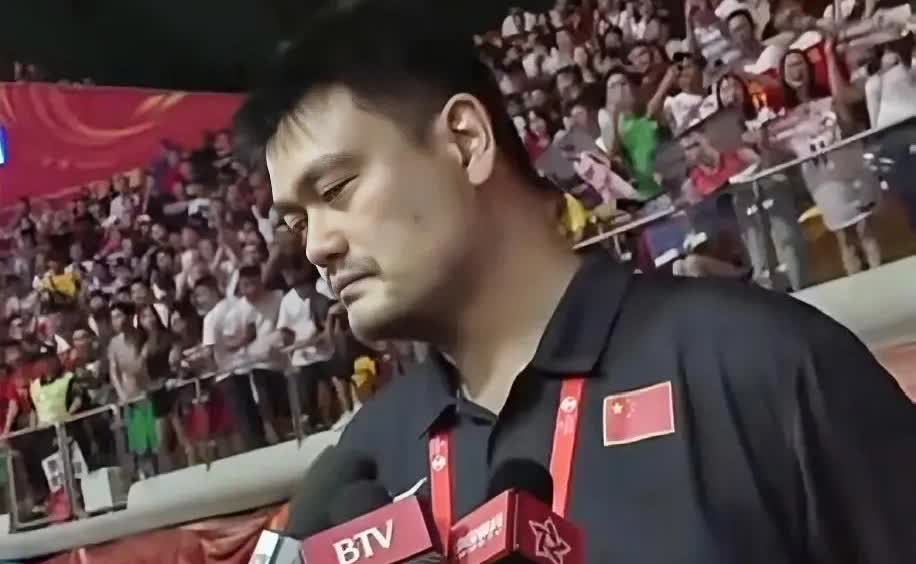 女篮输球所有的篮球业内人士都不敢说得话我替你们说出来吧！我不怕得罪人，我不靠谁吃