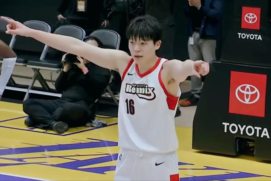 最后20秒到底发生了什么？杨瀚森接连命中2记三分球，差点导演逆转取胜好戏。比