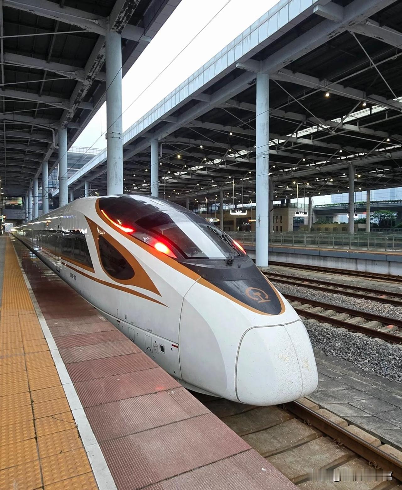 说实话很伤人，越南不太可能成为发达国家了，大家慢慢琢磨就能明白，咱们中国能建成完