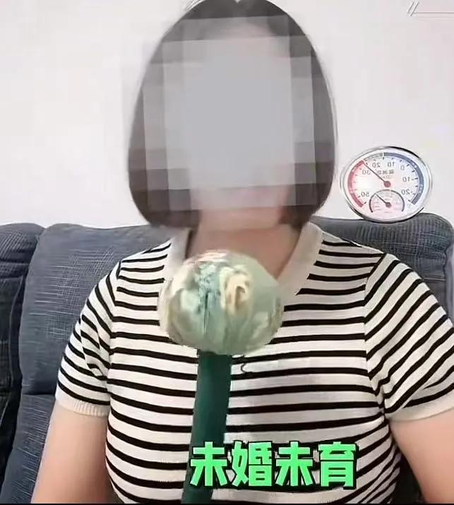 你拼命证明自己比儿子强，到头来在亲哥眼里，你只是个“行走的遗产”。讲个真事儿