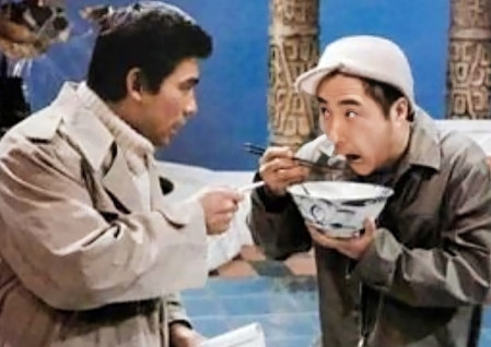 1983年，春晚导演黄一鹤邀请陈佩斯和朱时茂写小品《吃面条》的剧本，谁知，剧本刚