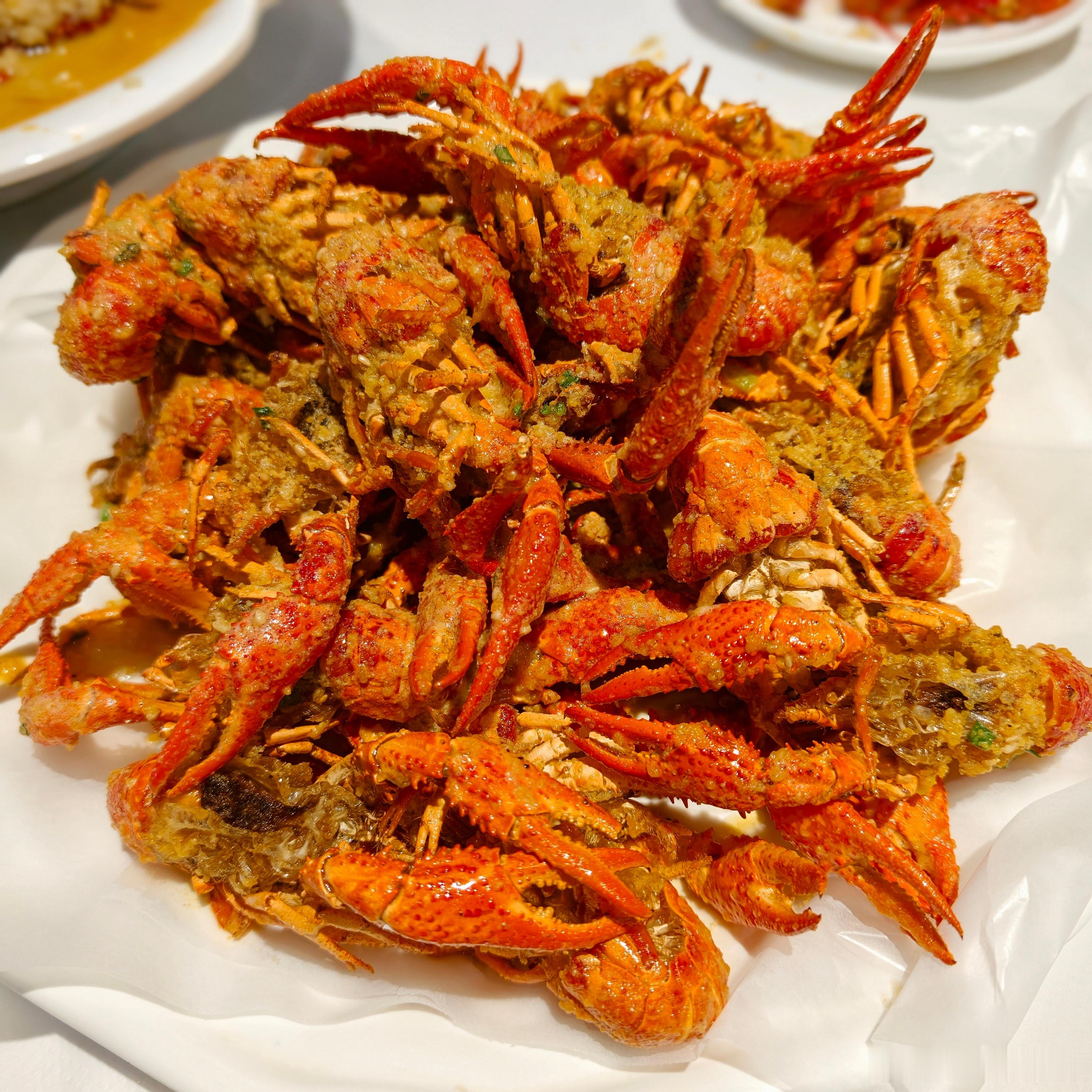 晚上吃小龙虾🦞，蛋黄口味yyds