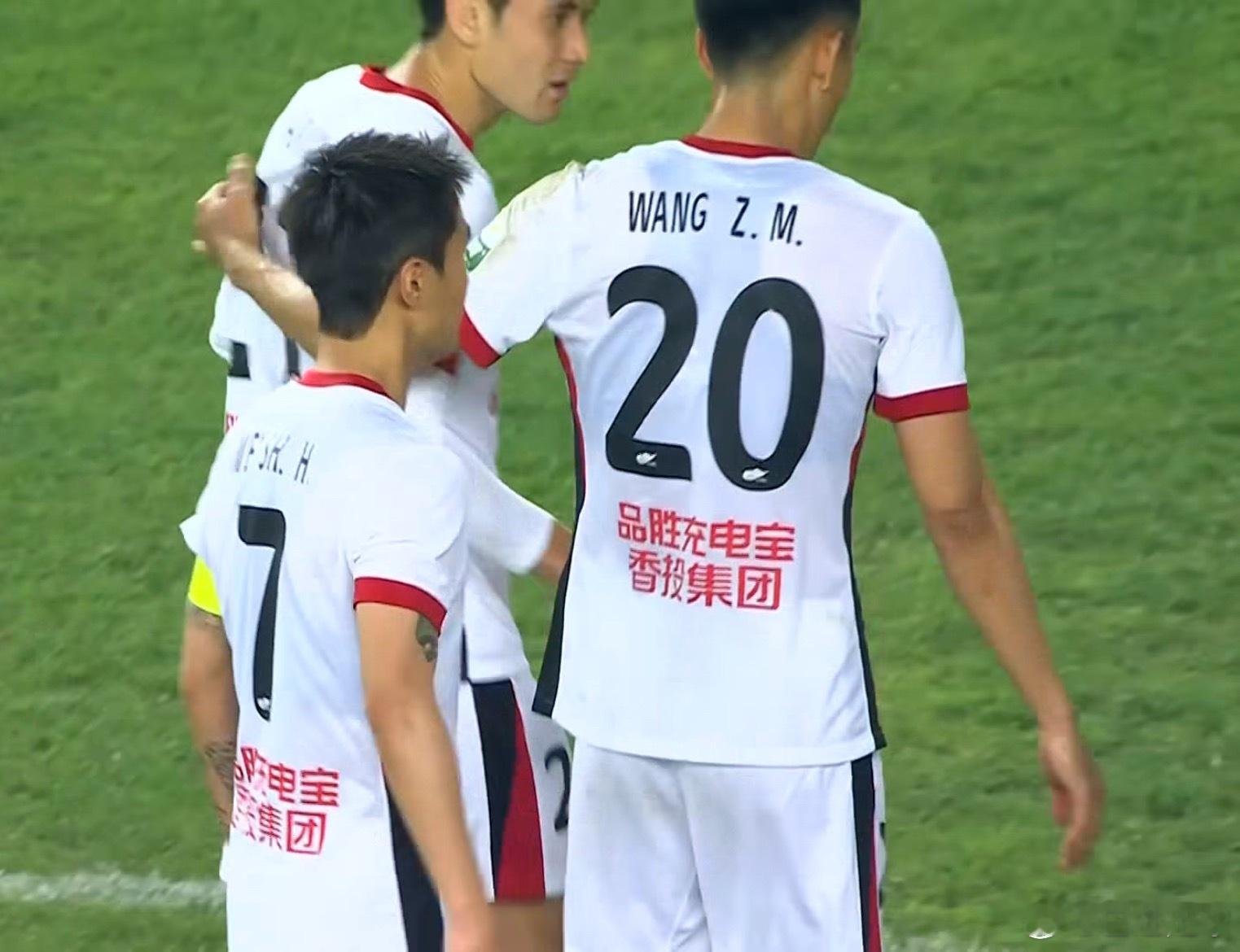 一场艰难的胜利，胜得不那么酣畅淋漓，但无论怎样，结果是好的。从比赛过程看，没有在