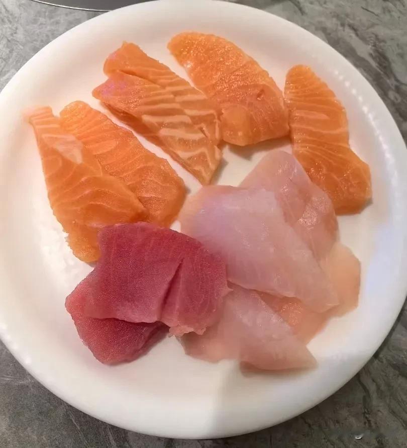 我发现，一个很绝的心态，一旦不安全感来了，那种让人心情压抑，情绪低落，焦虑痛
