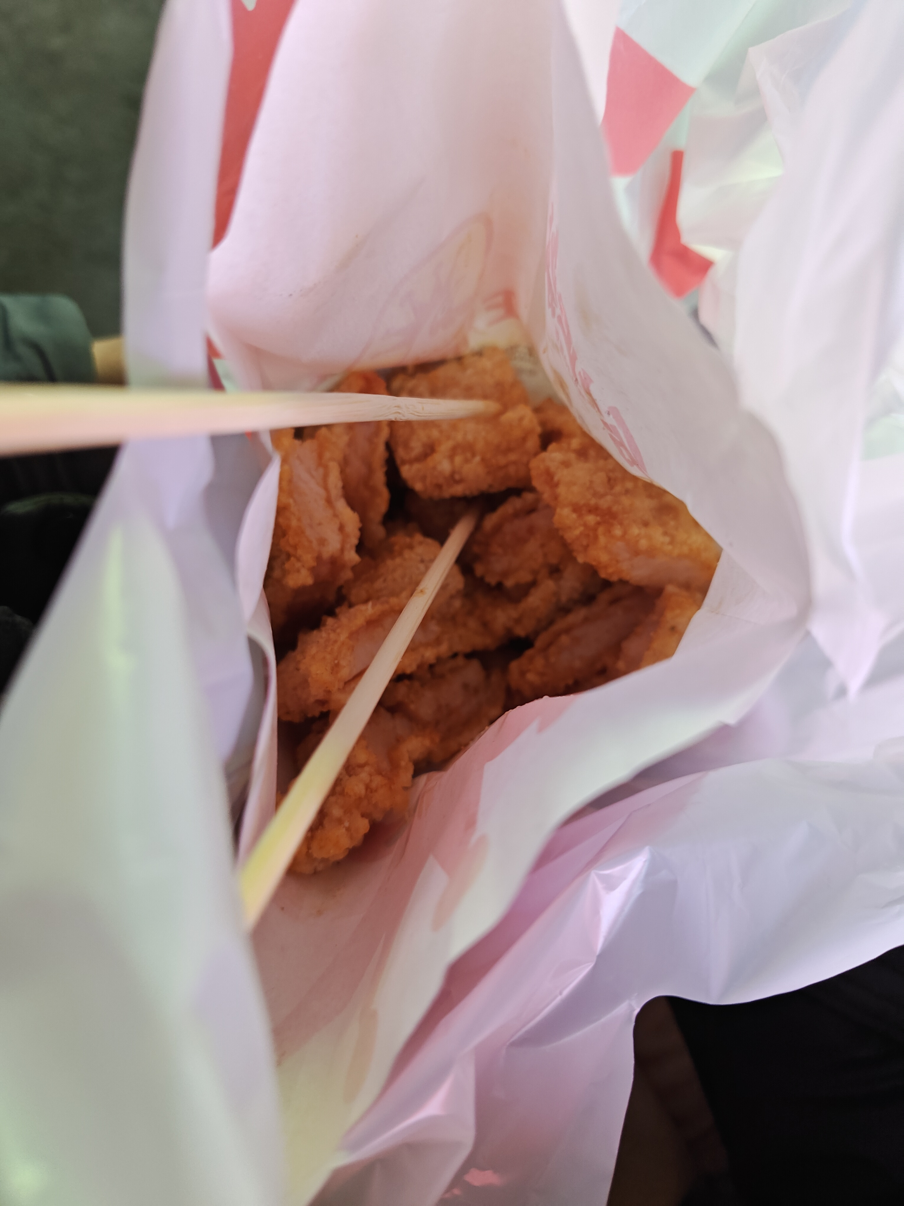 继续捡垃圾吃[滑稽笑]​​​