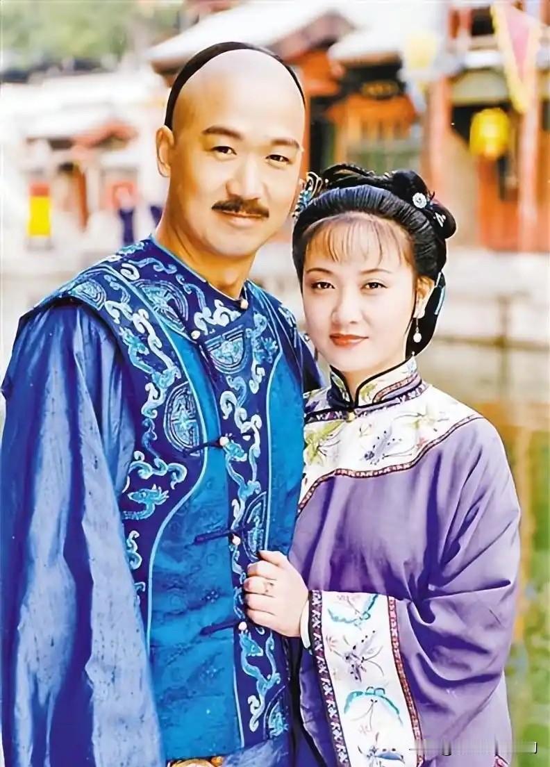 一对半路夫妻，他们组合结婚后五年，再婚妻子要求再婚老公承诺他两点。一是承诺两人将