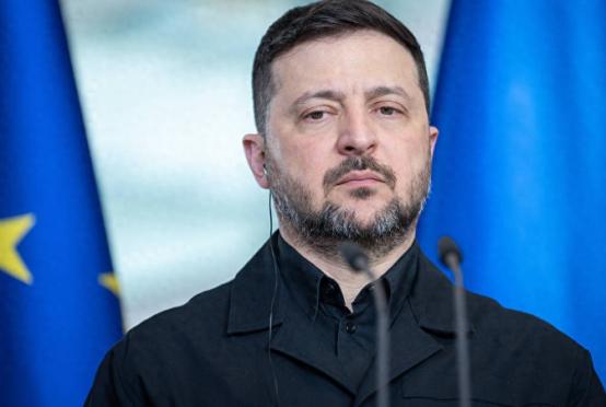 泽连斯基干了件大事，二话不说就签了两项重要法案，要把乌克兰的能源和商品，全都改成