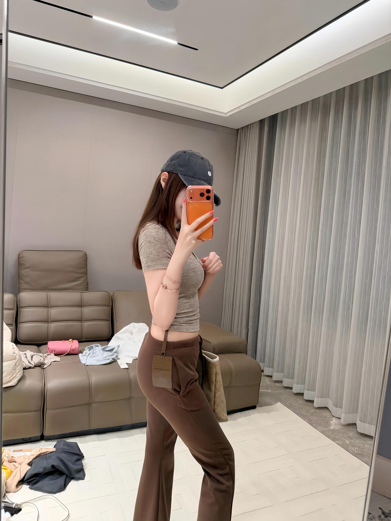 170cm、110斤真的不算胖，但身上有点小肉肉真的很懂！平时最怕穿得显壮显