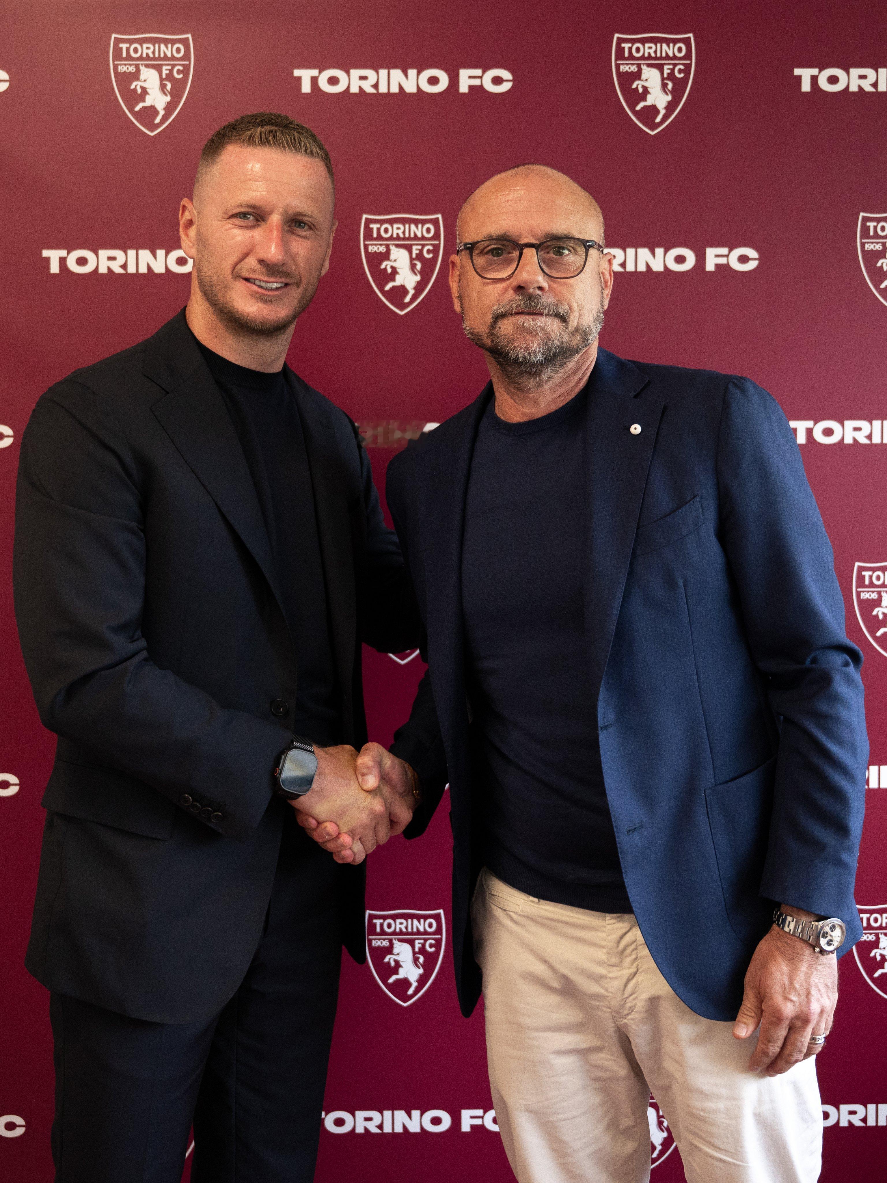 【都灵新帅阿巴特🇮🇹亮相新闻发布会时谈到首轮对阵米兰】意甲联赛🎙️“