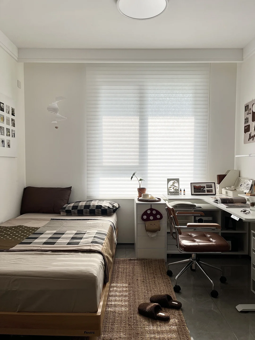 简简单单的13平小卧室，布置成半包围好舒服～