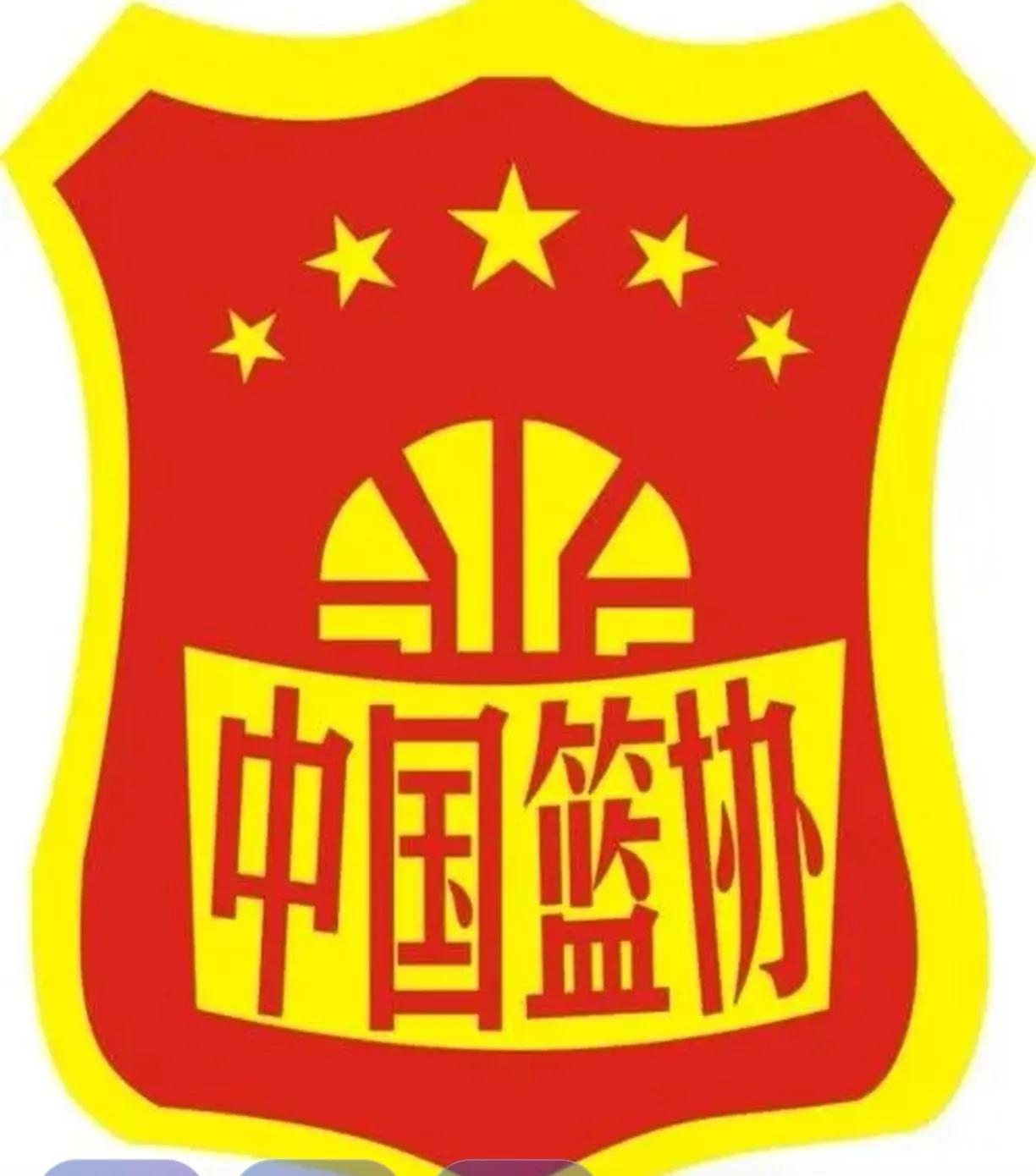 中国的篮球，内行不行，外行也不行；内教不行，外教还不行，问题出在哪里？