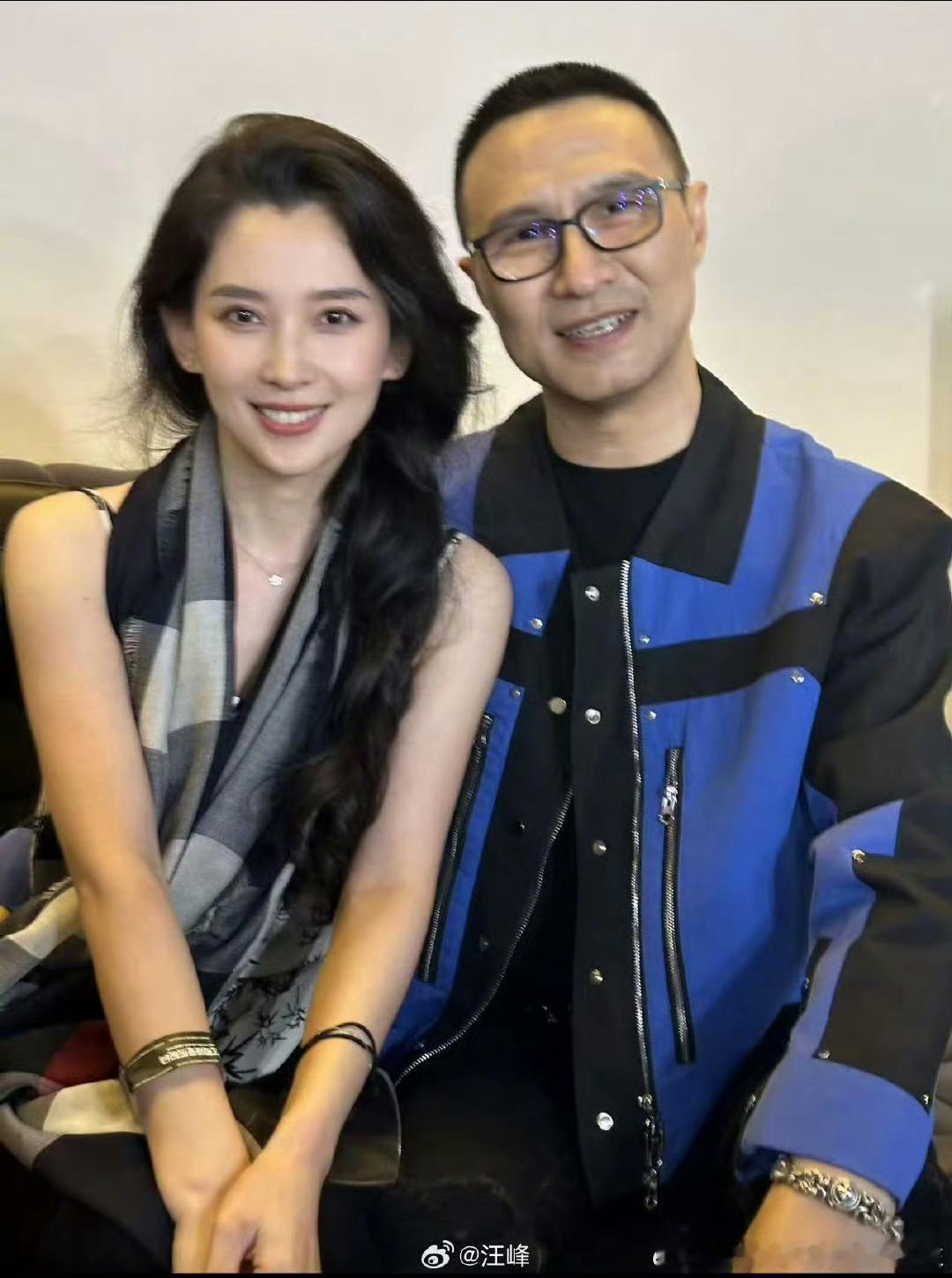 森林北回怼网友网友说话也是真恶心人。森林北也是闲得慌。​​​