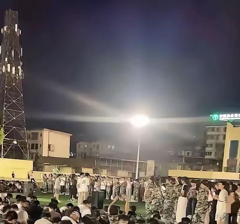 现在社会，说白了就五条路可走——这话糙理不糙！咱老百姓活在当下，不管是刚毕