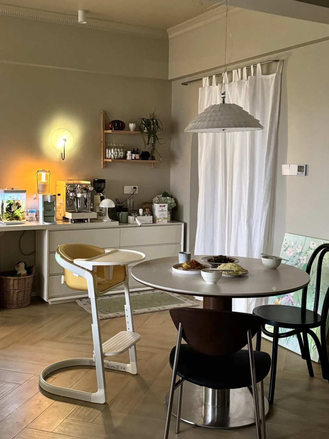 这是一个不敢发朋友圈的家