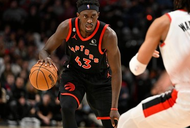 猛龙找到了自己的制胜之匙1、找到了如何解决自己进攻的问题，不在迷信外线发起，让