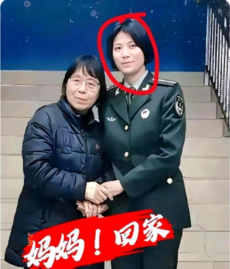 这个天气还穿着羽绒服，真该好好重视张桂梅老师的身体了！2025年，高考最后一天的
