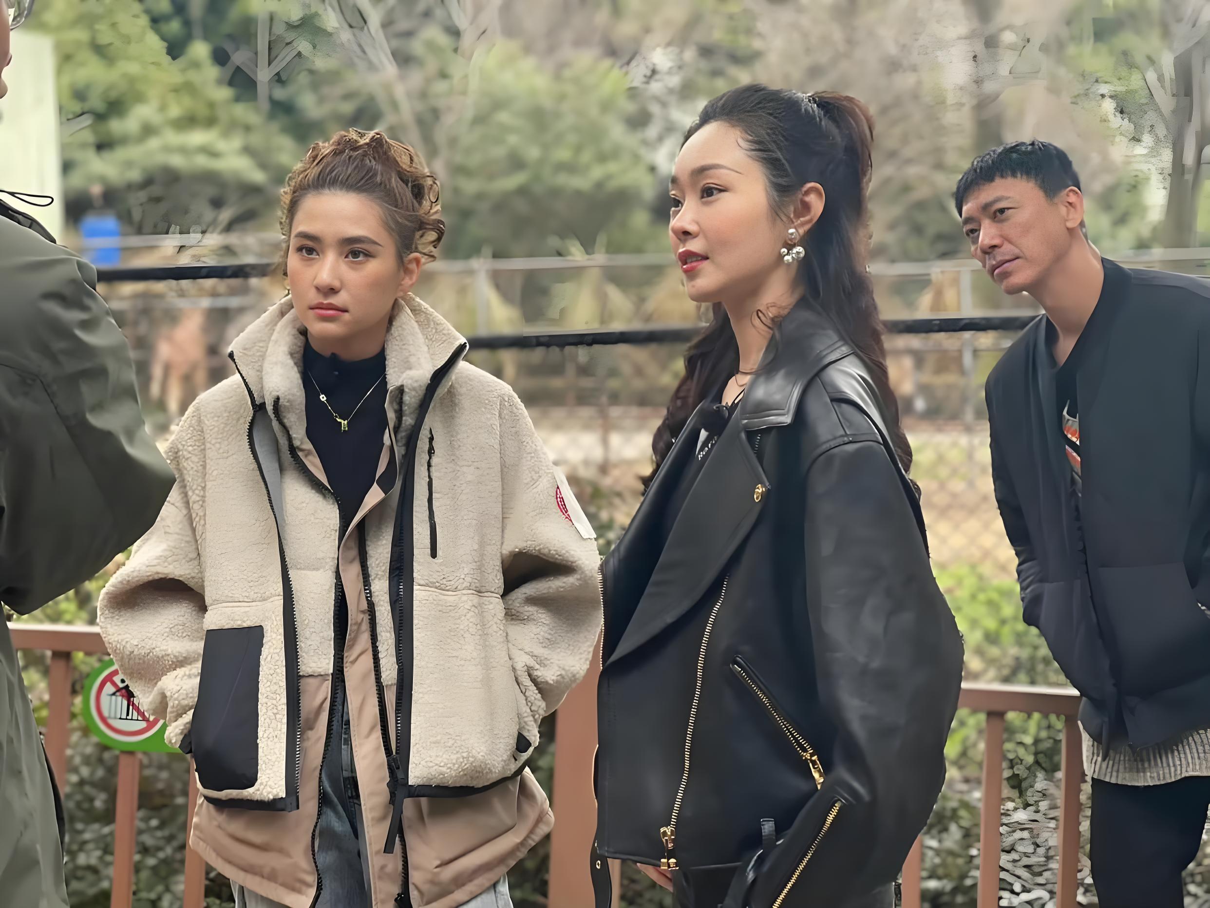 这就是豪门千金和明星的区别吧！