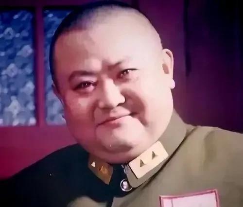 1948年10月，蒋介石密令“就地枪决范绍增”的电报刚锁进宣铁吾抽屉，