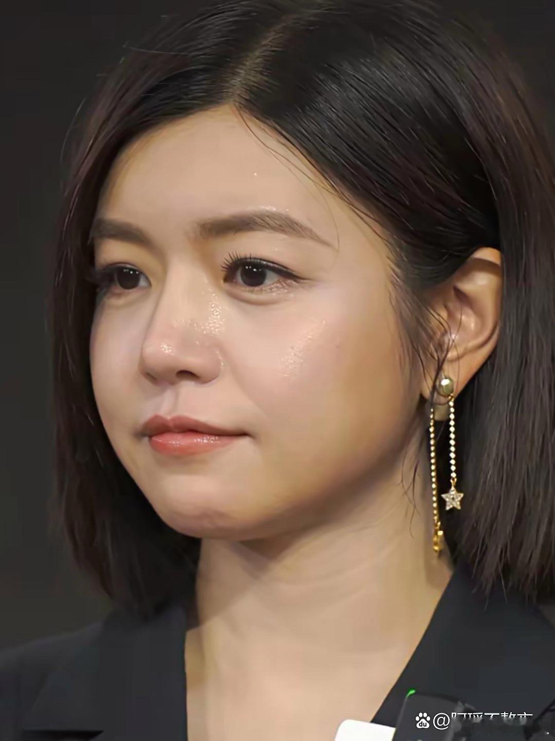 陈妍希四十多，皮肤细腻状态绝，再演沈佳宜也毫无违和感！​​​