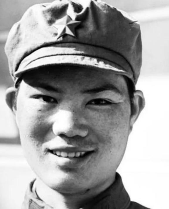 1971年，23岁的女干部李玉枝嫁给了一级伤残战斗英雄，新婚之夜二人同房时，她竟