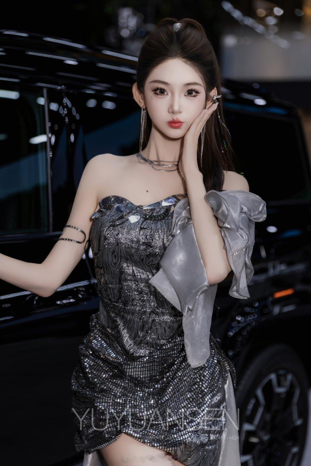 广州约拍宅男女神粤港澳大湾区深圳车展模特：粥粥酱。美女如云