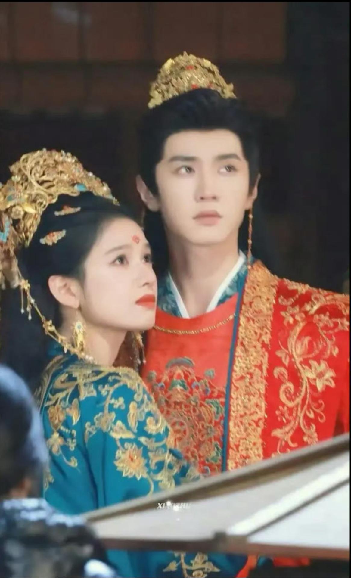 路透拍得像海报一样，希望正片也能这样