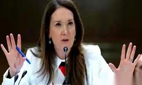 美国农业部长，对着镜头，一句话把火点了起来。他说：中国买我们农田，是头号威胁！