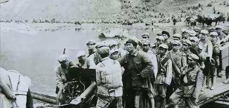 1935年，长征绝密后勤，博古警卫员揭秘红军弹药来源，这三个手段若断一环，湘江血