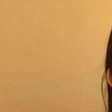 西瓜的种植方法一、栽种土壤与基肥选择：西瓜栽种，应选择土质疏松，日照充足、浇灌方