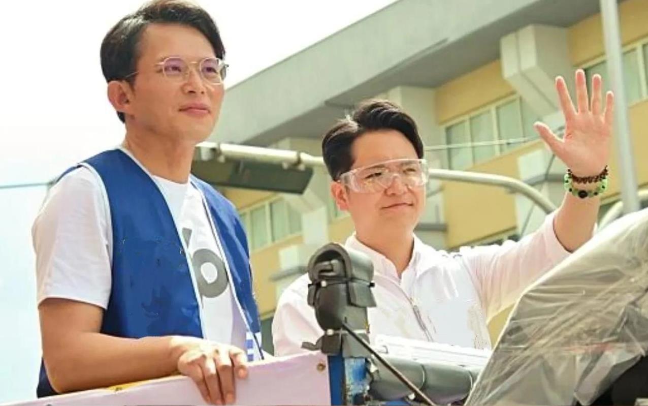 民进党又挑拨离间国民党和民众党的关系了，民进党挑拨说，新竹市部分民众党支持者酝酿