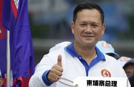 柬埔寨总理洪玛奈的专机刚刚在北京落地，红毯与仪仗队的热情似乎还没散去，曼谷这边就